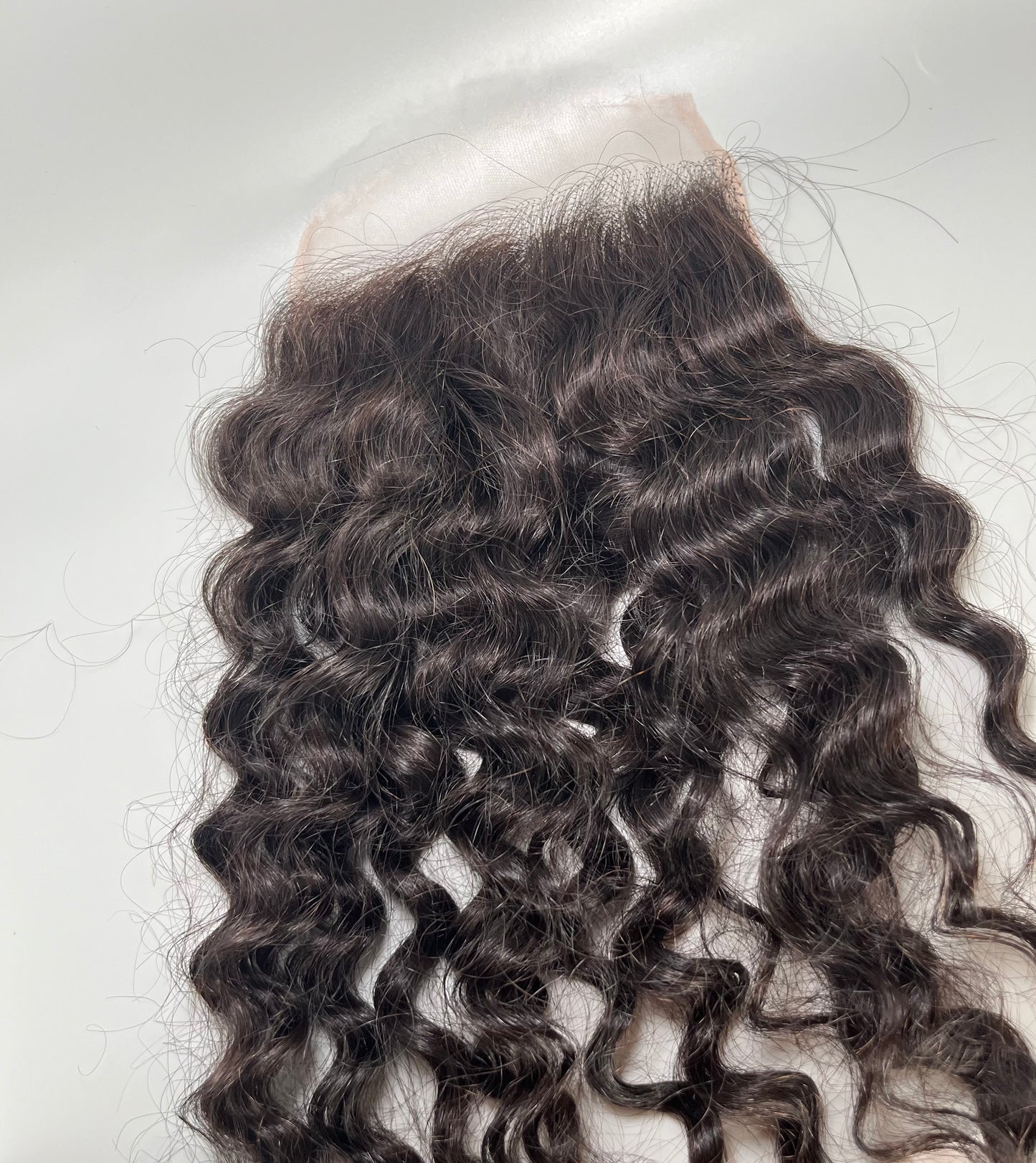 Curly closure